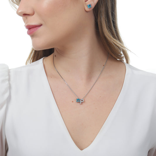 CONJUNTO PINGENTE QUADRADO ÁGUA MARINHA+ LETRA COM ZIRCÔNIAS RÓDIO
