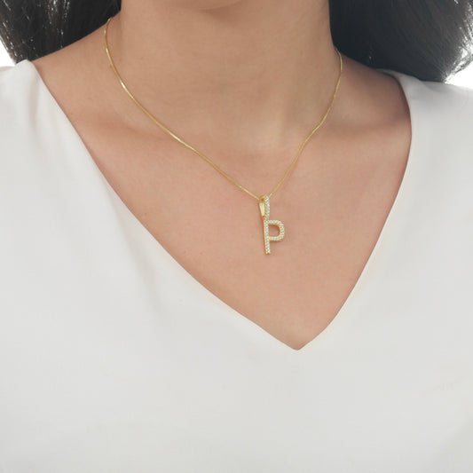 COLAR LETRA ZIRCÔNIAS PREMIUM OURO 18K